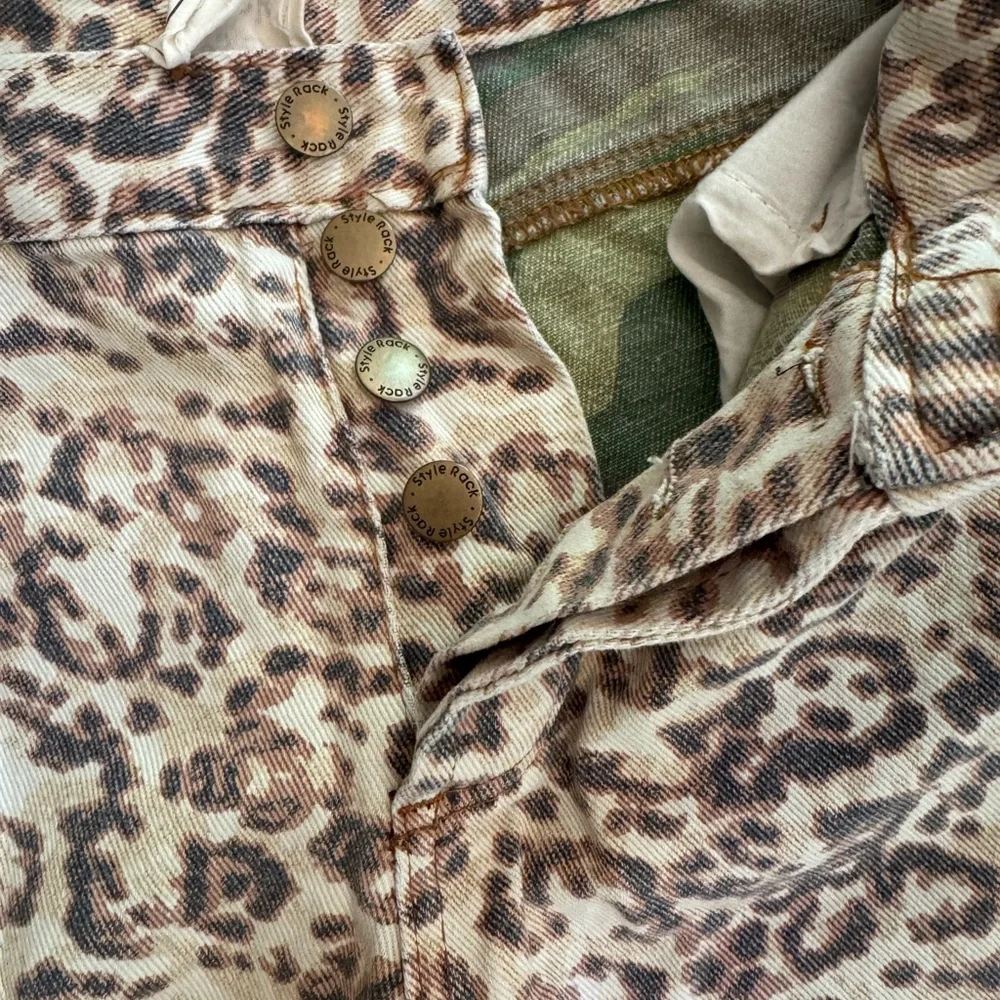 Style Rack Leopard Print jeans - Picture 4 of 11